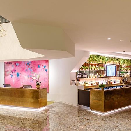 Eatons Hill Hotel Brisbane Eksteriør billede