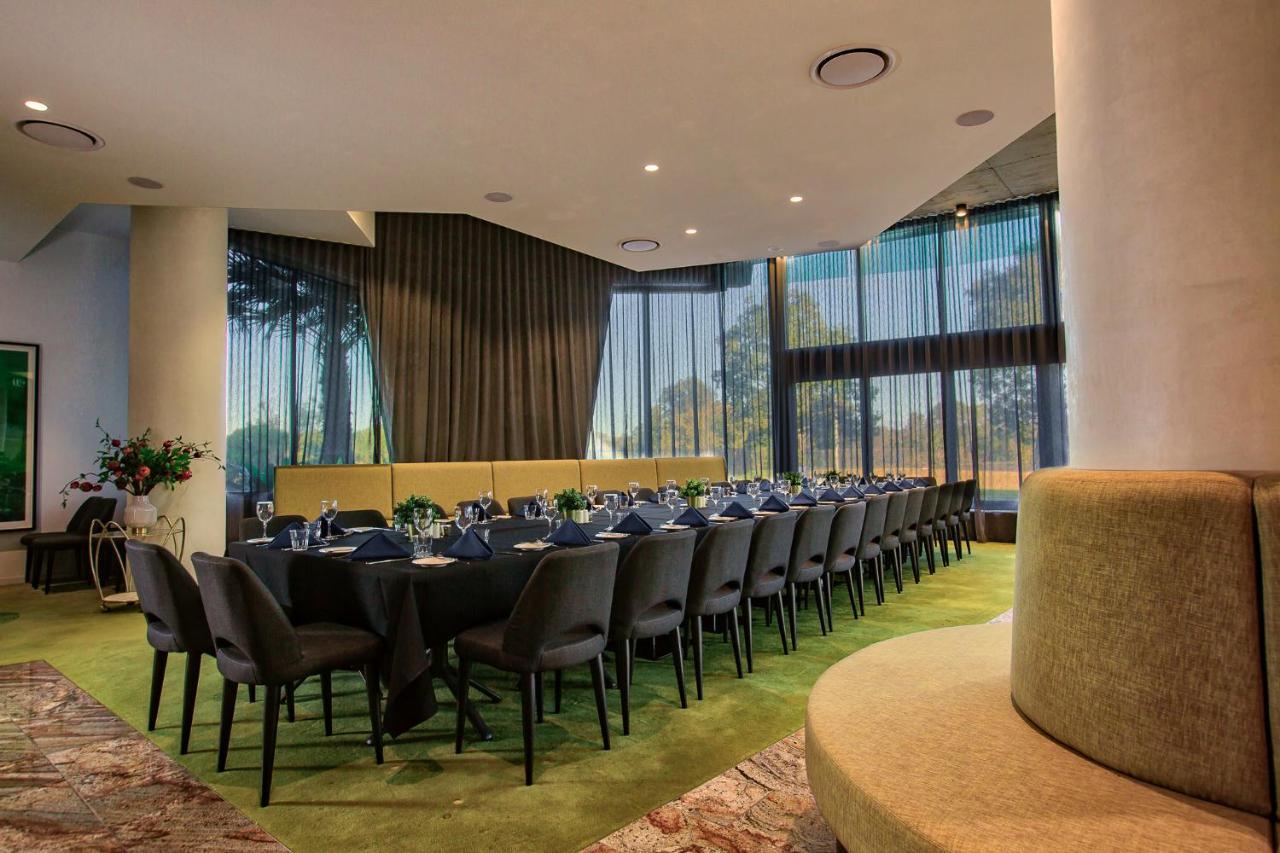 Eatons Hill Hotel Brisbane Eksteriør billede